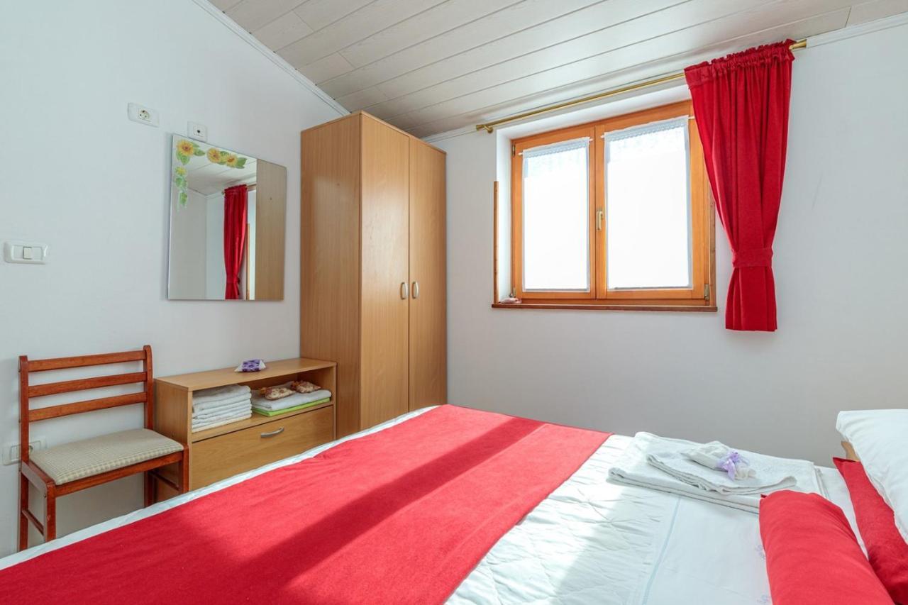 Apartments Sveti Leonard Oprtalj Екстериор снимка