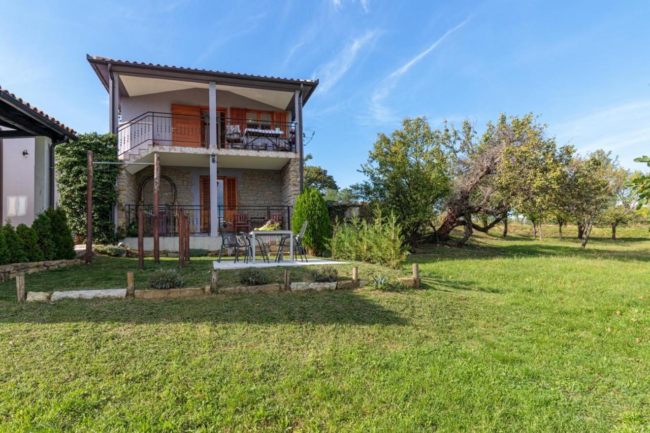 Apartments Sveti Leonard Oprtalj Екстериор снимка