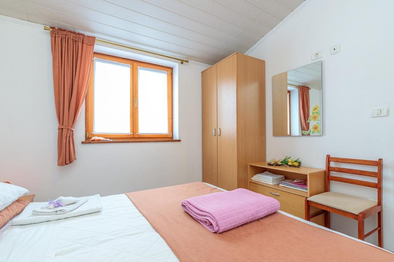 Apartments Sveti Leonard Oprtalj Екстериор снимка