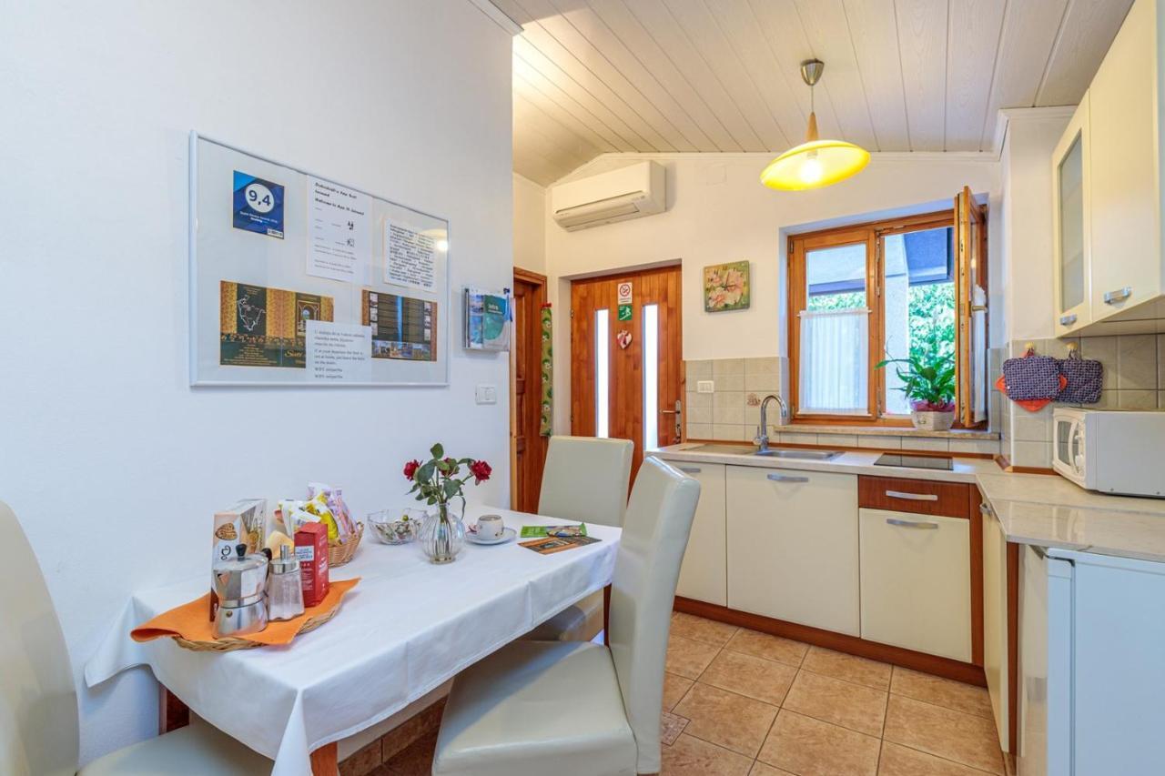 Apartments Sveti Leonard Oprtalj Екстериор снимка