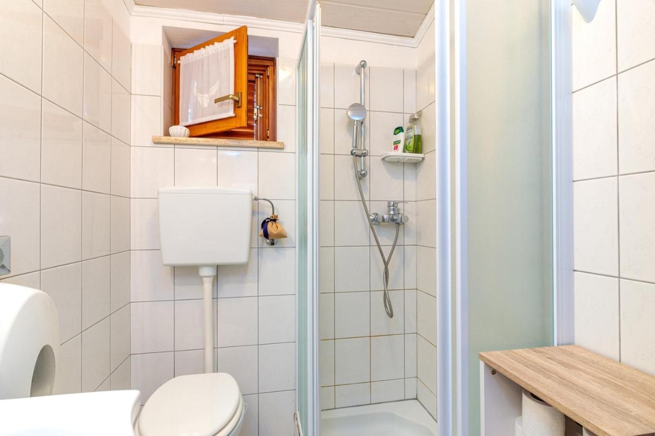 Apartments Sveti Leonard Oprtalj Екстериор снимка