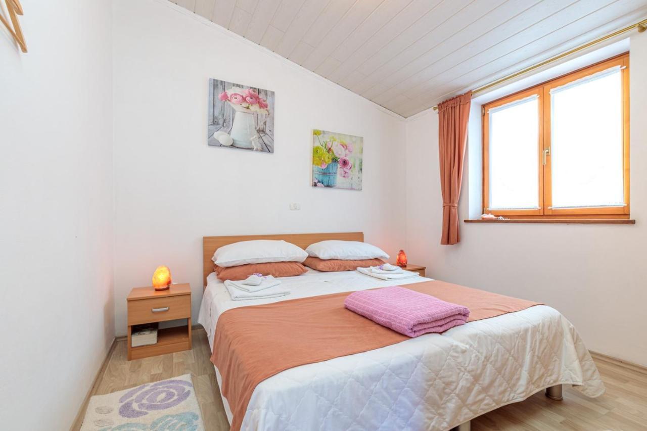 Apartments Sveti Leonard Oprtalj Екстериор снимка